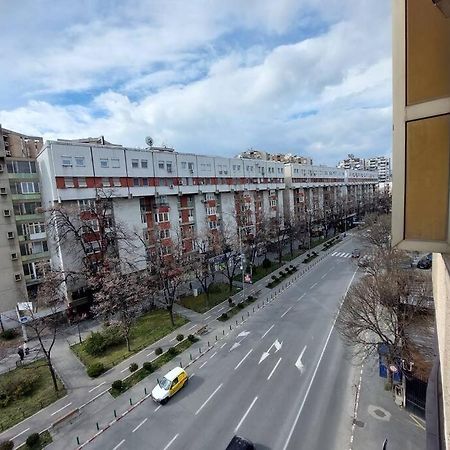 City Center Chic, Urban Apartment Skopje Esterno foto