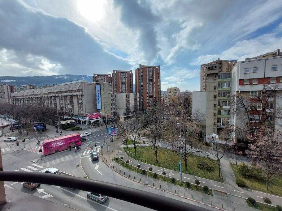 City Center Chic, Urban Apartment Skopje Esterno foto